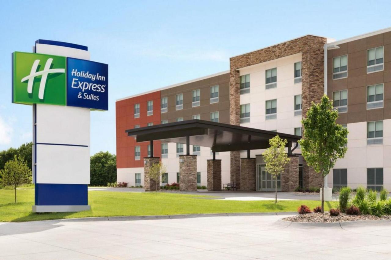 Holiday Inn Express & Suites Charlottesville By Ihg Exteriör bild