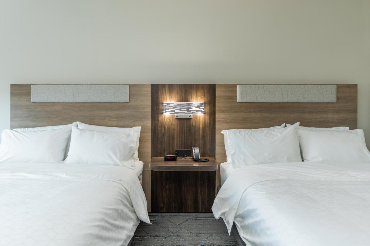 Holiday Inn Express & Suites Charlottesville By Ihg Exteriör bild