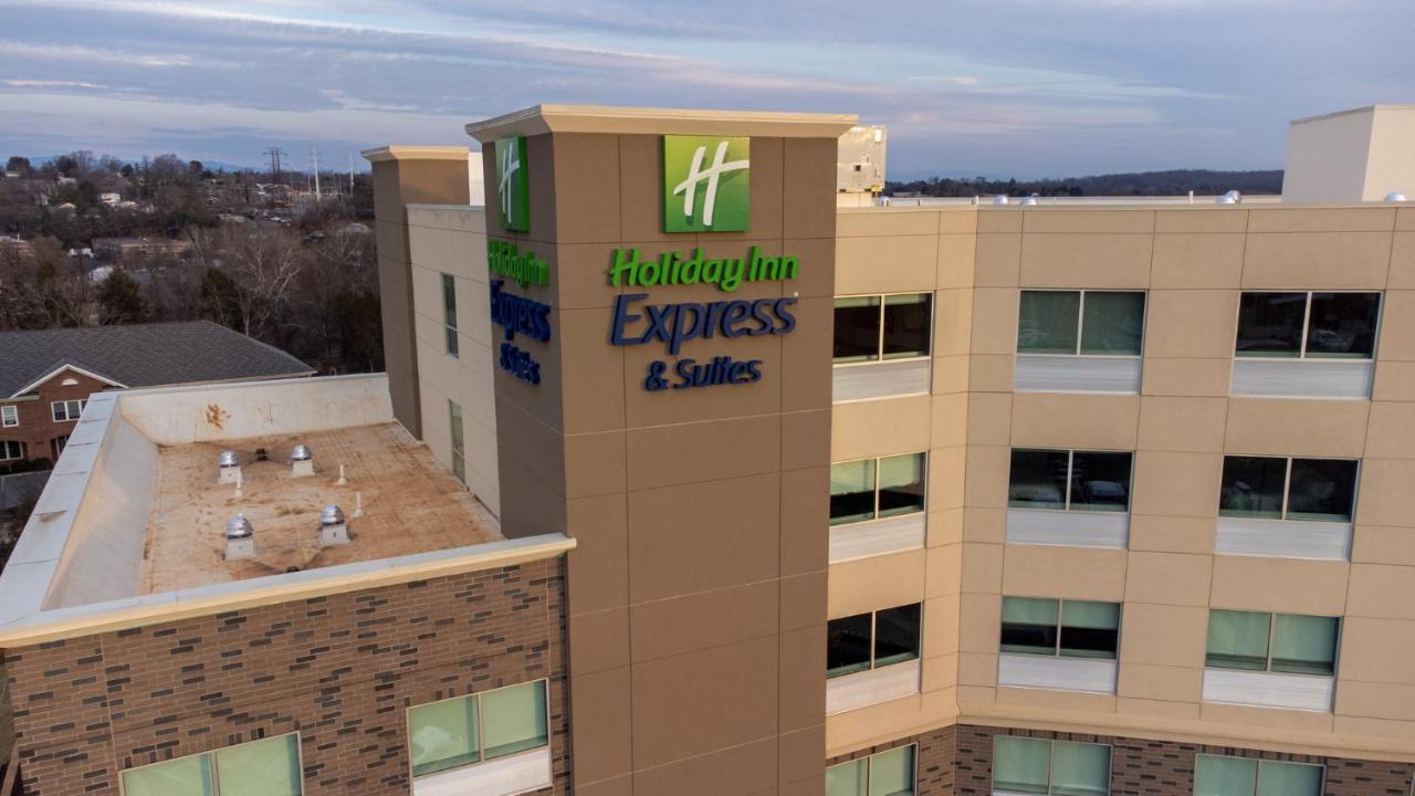 Holiday Inn Express & Suites Charlottesville By Ihg Exteriör bild